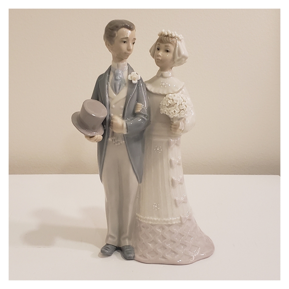 Vintage Lladro Bride and Groom